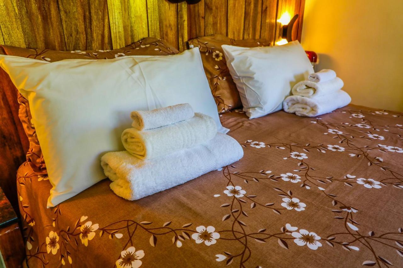 Villa Marthe Baie Sainte Anne Ngoại thất bức ảnh